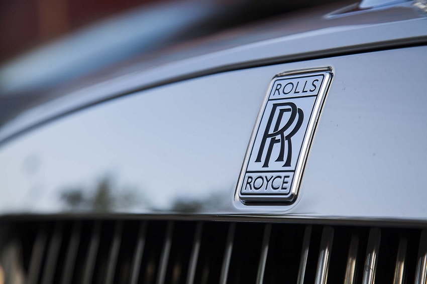 Rolls-Royce predstavio Spectre, svoju prvu potpunu električnu limuzinu!