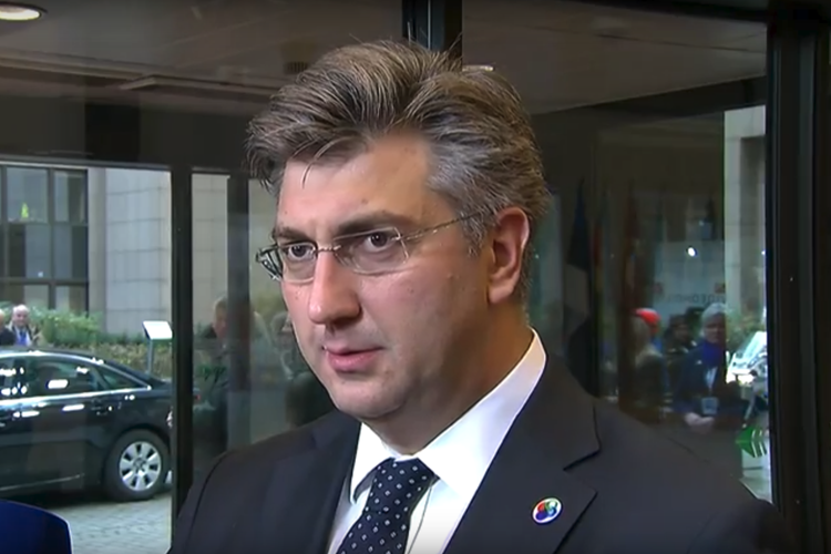 Dogovoren rast osnovice plaće od šest posto, povećanje božićnice, regresa i dara za djecu