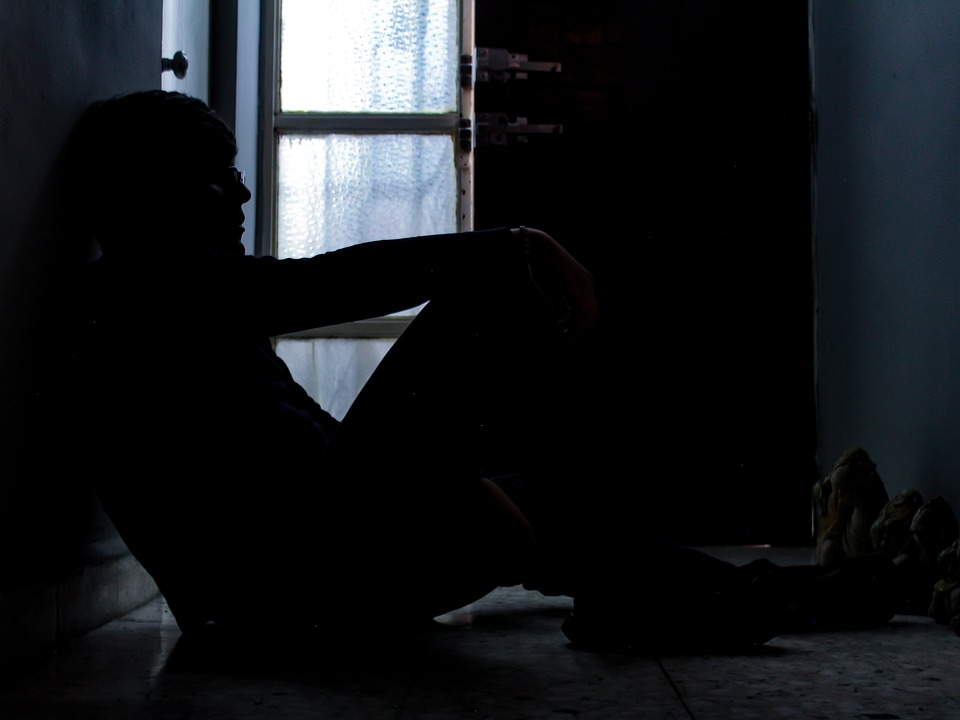 Zabrinjava porast upita o suicidalnosti i samoozljeđivanju