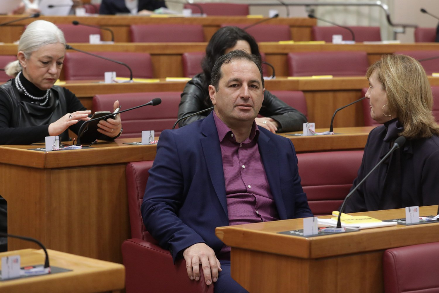 Nesporne rastave brakova ipak će rješavati sudovi