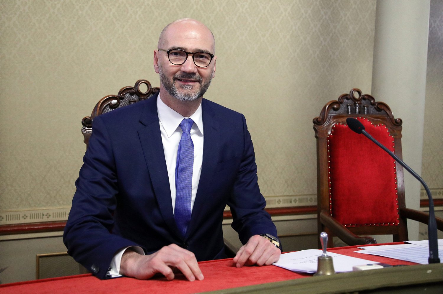 Zbog “kokošara” i “sitnih duša” u SDP-uodričem se plaće predsjednika Gradske skupštine