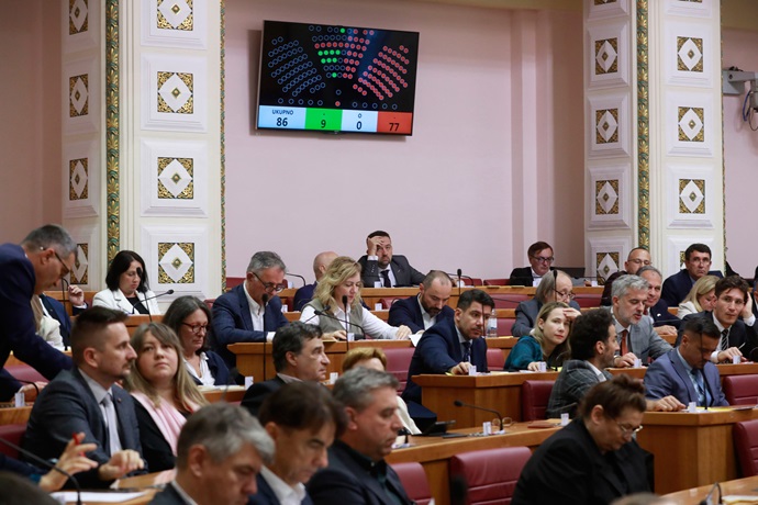 Zastupnici lani uz plaće potrošili i 1,1 milijun eura, poznat i rekorder