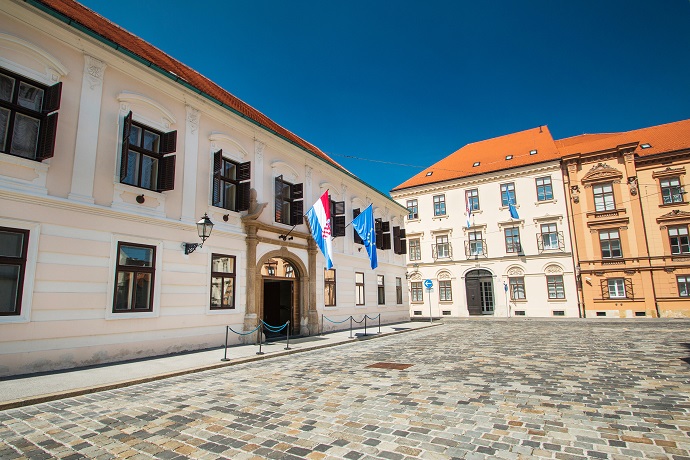 Muškarac s Markova trga ima opekline četvrtog stupnja i životno je ugrožen