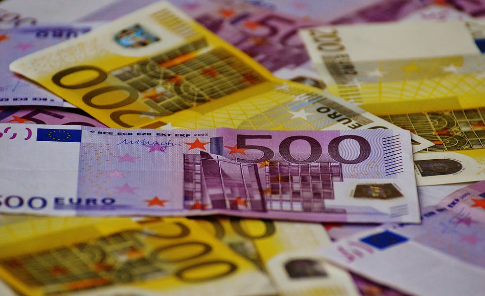 Hrvati se pojačano zadužuju gotovinskim kreditima