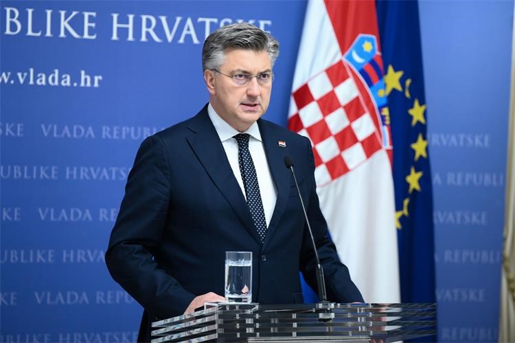 Plenković: Milanović je karcinom hrvatske politike