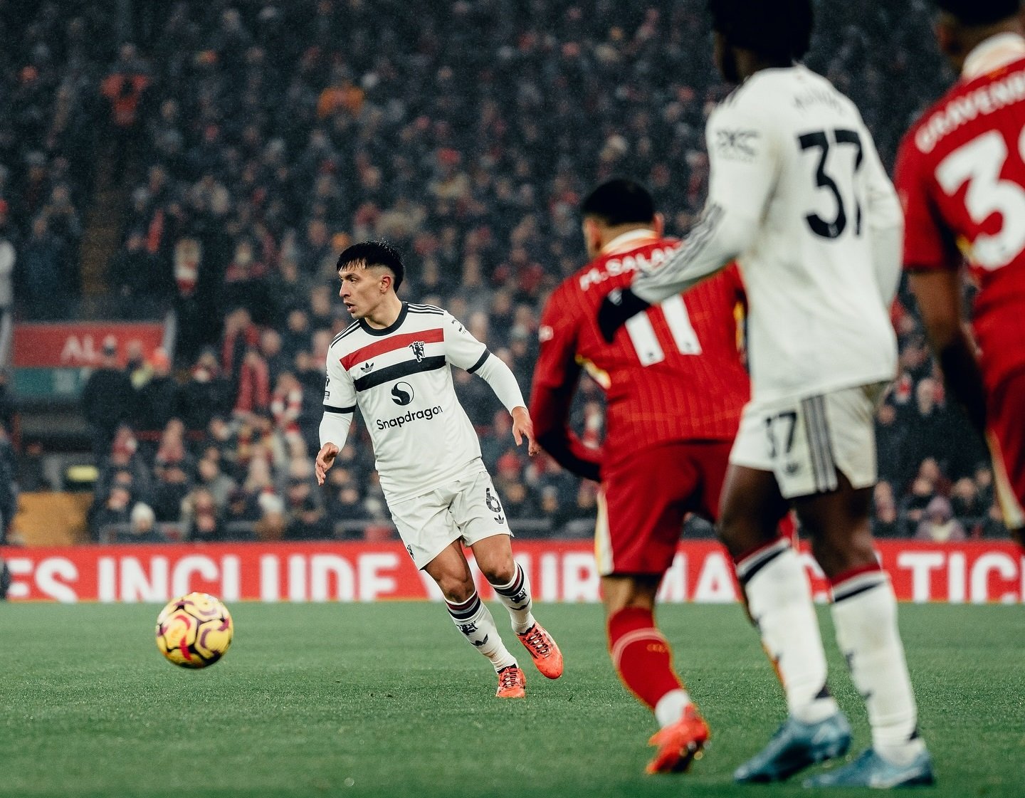 Liverpool i Manchester United remizirali u fantastičnom derbiju