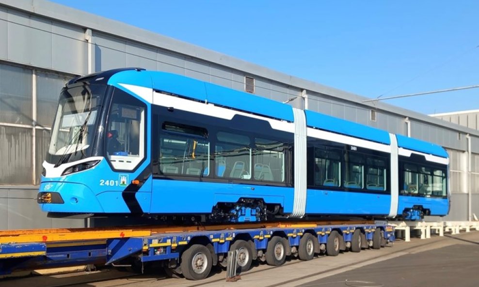 Končar prije roka isporučio Zagrebu prvi od 40 novih tramvaja