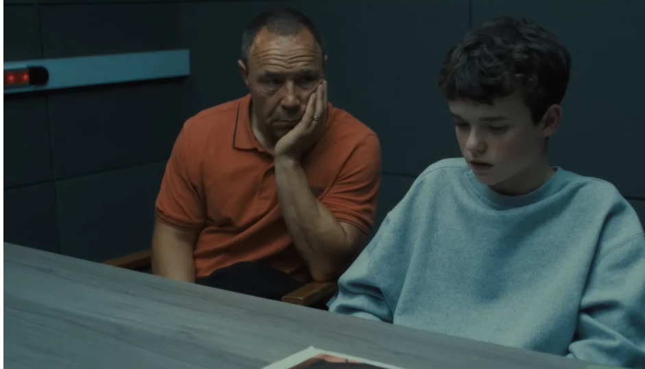 Netflixova serija Adolescence uskoro će se početi prikazivati u britanskim srednjim školama (VIDEO)