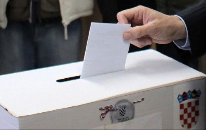 Izlaznost do 17 sati dosta niža nego prije četiri godine