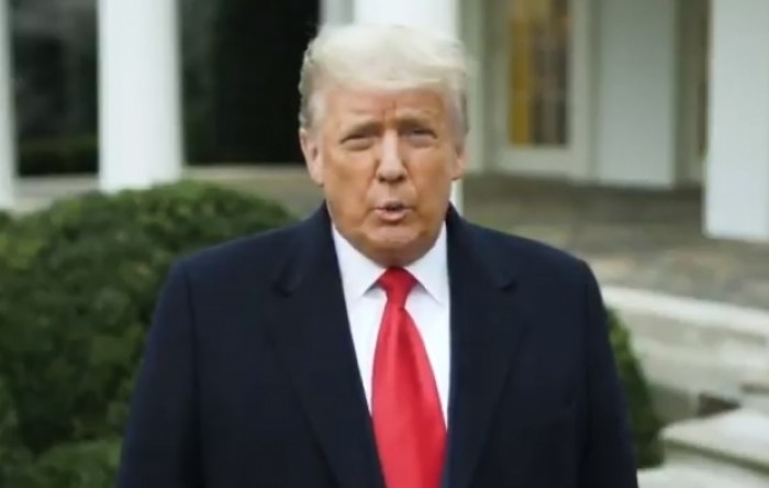 Trump: Putin je potpuno poludio
