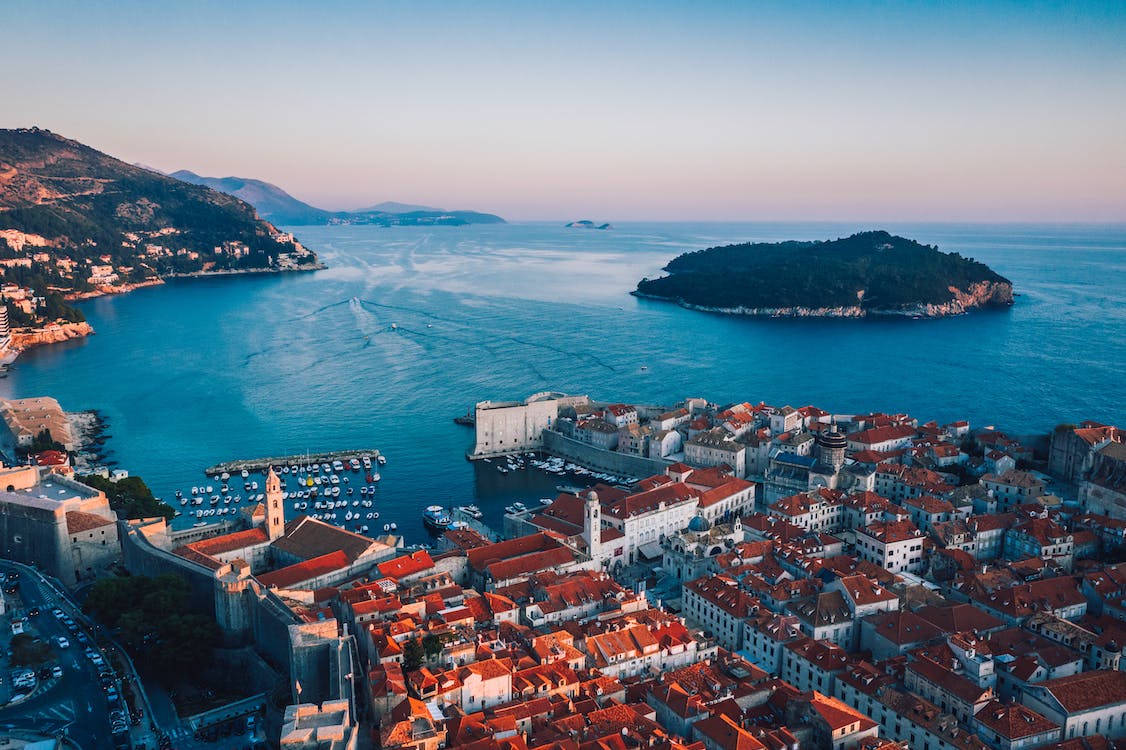 Dubrovnik uveo posebnu zonu regulacije prometa oko povijesne jezgre