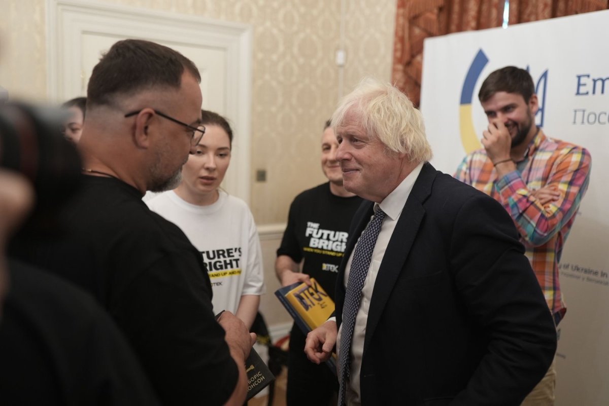 Guardian objavio gomilu podataka koji kompromitiraju Borisa Johnsona