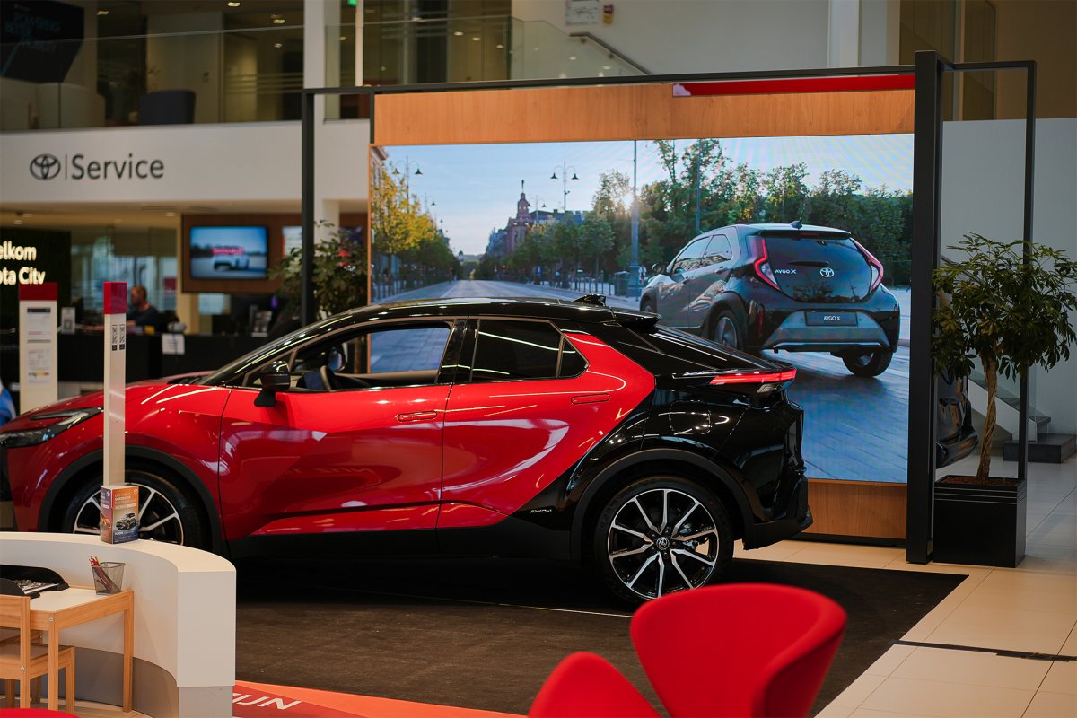 Samsung na novim tržištima širi partnerstvo s Toyotom za digitalnu transformaciju auto salona