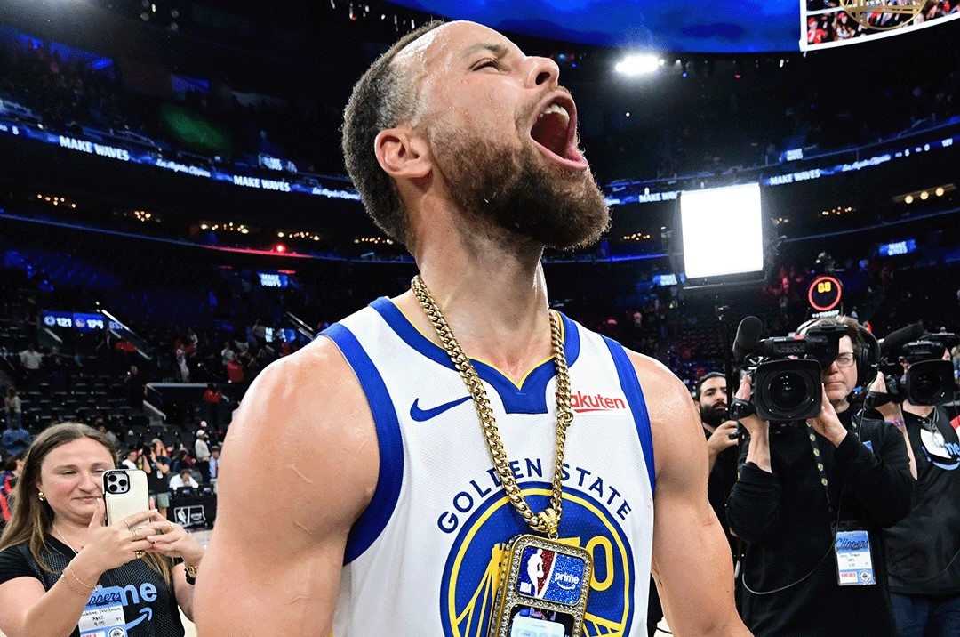 Curry briljirao, Warriorsi izbacili Clipperse