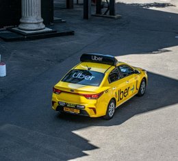 Uber ulaže 10 milijardi dolara u robotaksije