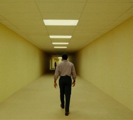 Backrooms: Bez izlaza stiže u kina i mijenja pravila horora