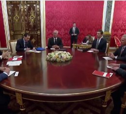 Trumpovi izaslanici razgovarali s Putinom, pomaka nema