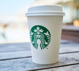 Starbucks zatvara 250 kafića