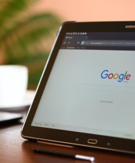 Berkshire otkriva novi udio u Alphabetu, prodao dodatni udjel u Appleu