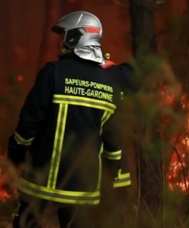 Vatrena stihija brzo se širi, evakuirani hoteli uz zračnu luku Bordeaux