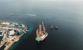 Barel nafte u Dubaiju na rekordnih 166 dolara