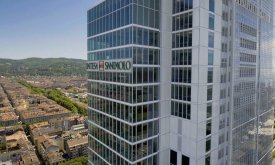 Intesa Sanpaolo objavila rekordne rezultate za prvo polugodište i povećala projekcije