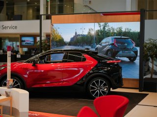 Samsung na novim tržištima širi partnerstvo s Toyotom za digitalnu transformaciju auto salona
