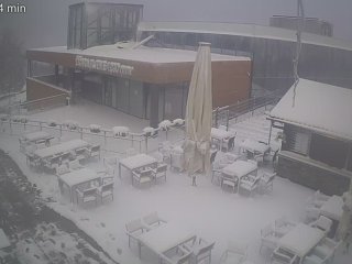 Prvi snijeg zabijelio Hrvatsku