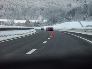 Vlasnici automobila će plaćati 60 posto više naknadu za ceste