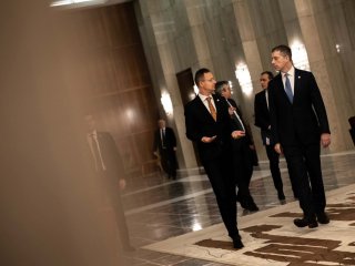 Mađarska će pomoći Srbiji većim isporukama nafte