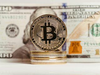 Bitcoin se bori s razinom od 77.000 dolara, izvjestan nastavak pada