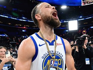 Curry briljirao, Warriorsi izbacili Clipperse