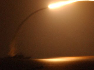 Amerika pokrenula nove udare na Iran
