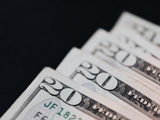 Dolar potonuo, čeka se potez kakav nije viđen 15 godina
