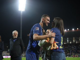 Džeko se oprostio od reprezentacije BiH, potekle i suze