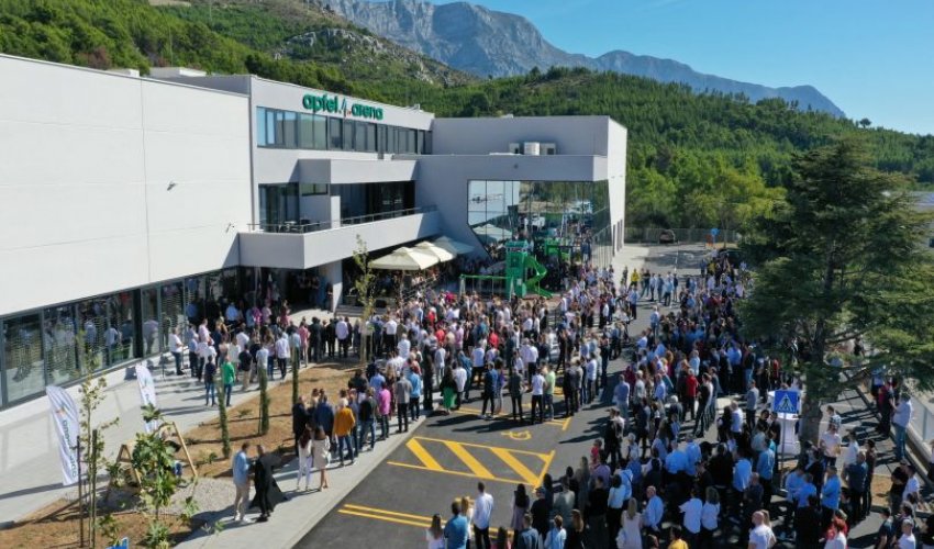 U Makarskoj otvorena Apfel Arena – jedinstveni  sportsko-kulturni centar vrijedan 100 milijuna kuna