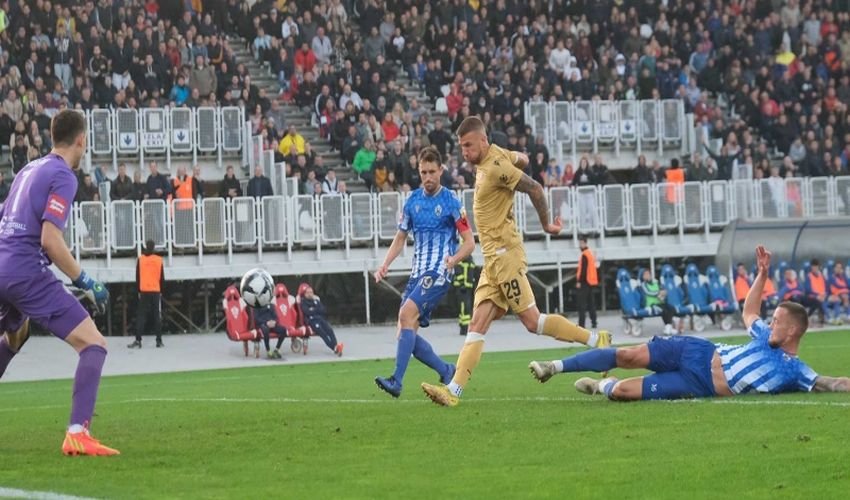 Hajduk protiv Lokomotive vodio 2:0 pa zamalo izgubio susret