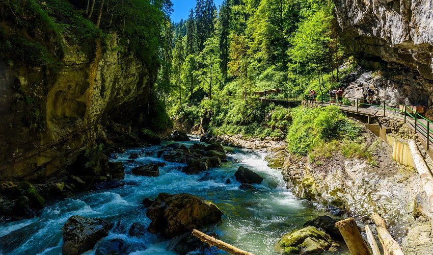 Turizam i putevi vode... do vode, kroz vodu...