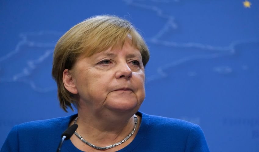 Merkel upozorena zbog previsokih troškova njezinog ureda