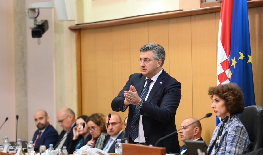 Izbori za Sabor održat će se kad su i predviđeni, a oni koji imaju pretenzije, neka se pripreme