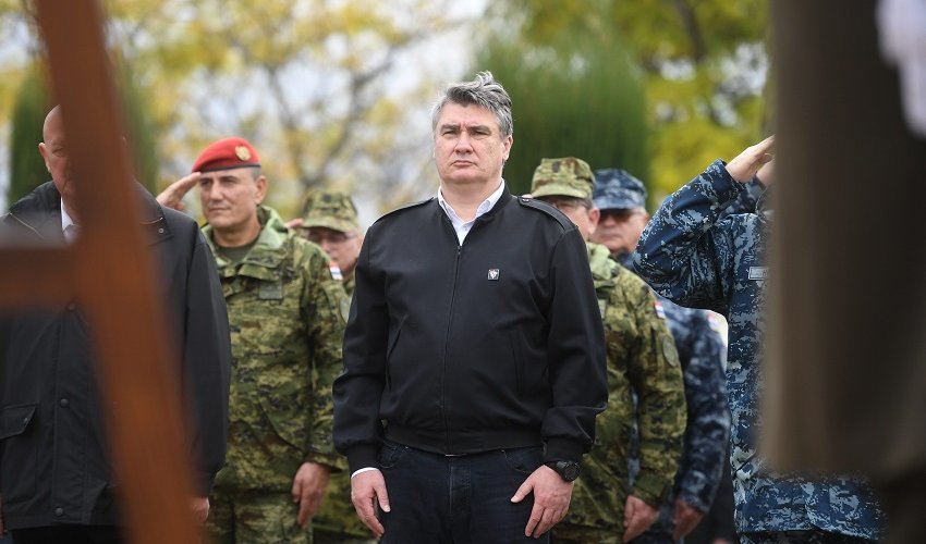 Milanović i izaslanstva Sabora i Vlade odali počast žrtvama