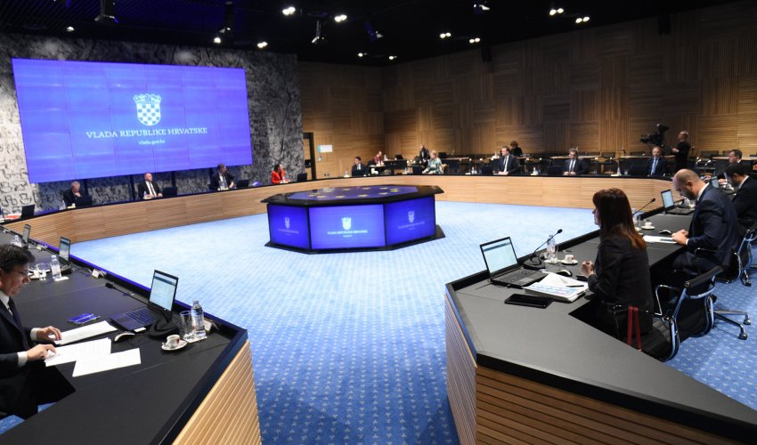 Vlada odgodila uredbu i pozvala na odustajanje od poskupljenja vode