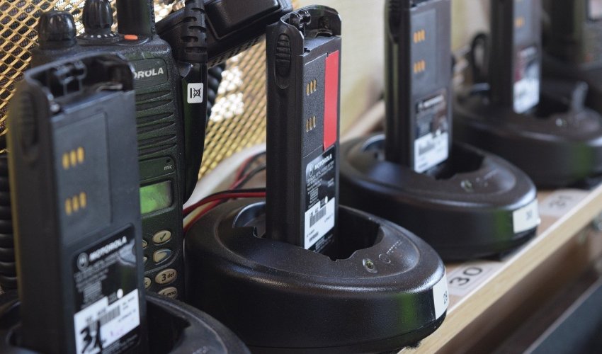 EU uvodi nova pravila o zamjeni baterija na elektronskim uređajima