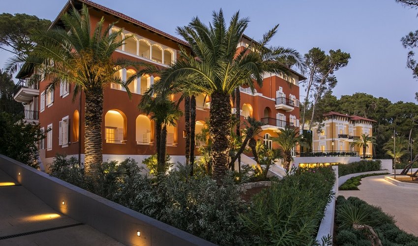 Božićna čarolija dobiva sasvim novo značenje u lošinjskom hotelu Alhambra