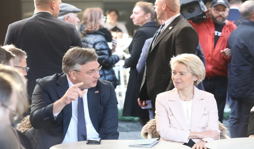 Plenković i Von der Leyen prošetali Zagrebom i popili kavu koju su platili u eurima