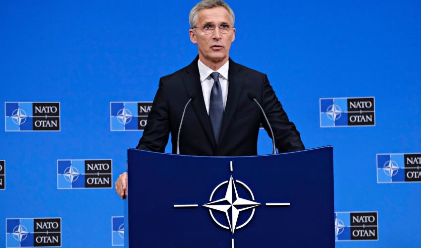 Stoltenberg najavljuje pošiljke teškog naoružanja za Ukrajinu