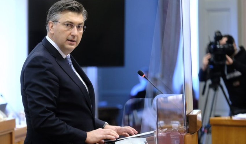 Plenković - Neće biti ograđivanja plaža