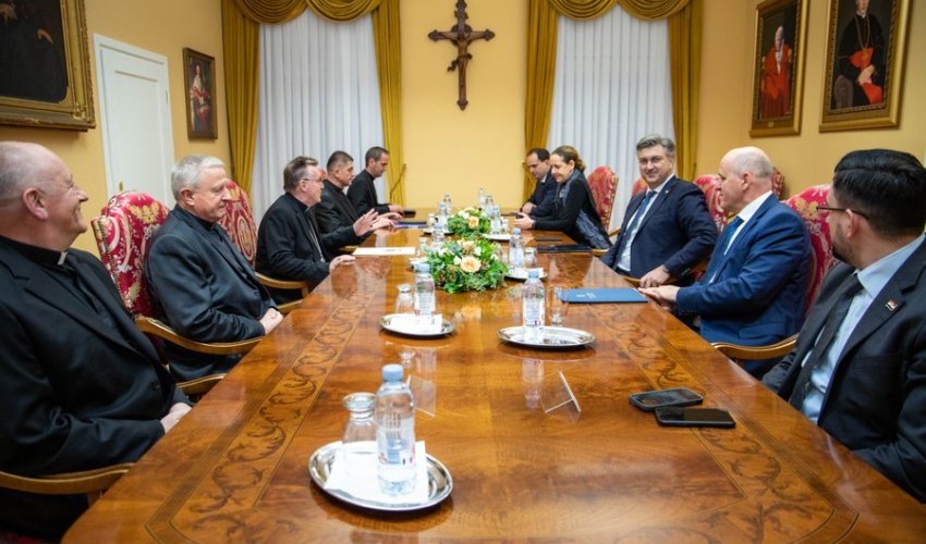 Bozanić i Plenković razgovarali o izgradnji novog stadiona u Maksimiru