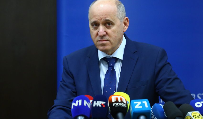 Ni jedan dopis neće ostati neodgovoren, to nije uhljebljivanje