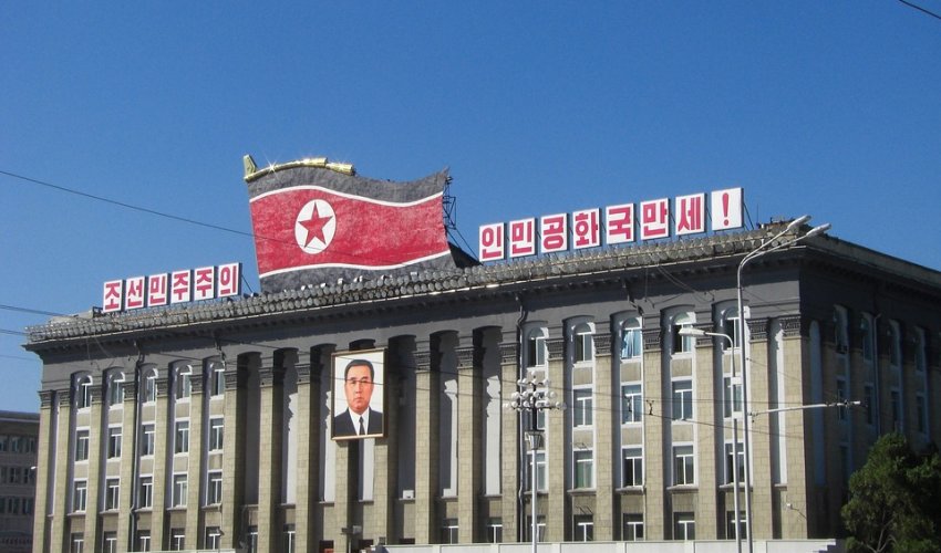 Sjeverna Koreja na paradi prikazala arsenal nuklearnih projektila